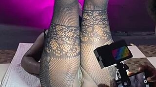 Ebony Milf Squirts Multiple Times On Sex Machine