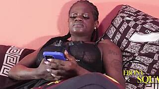 Curvy ebony ass worshiped and fucked by delivery boy