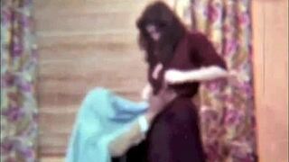 Vintage interracial fucking in london!