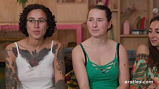 Lesbians Play With Sexy Toys