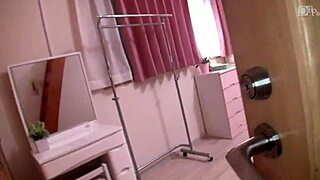 hey, this japanese girl shows real solo action in her room