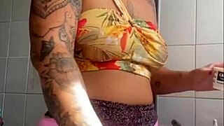 Showing My Body On Live Stream