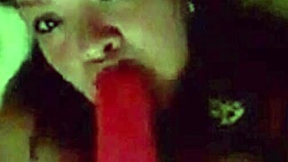 colombian beauty with big tits deepthroats