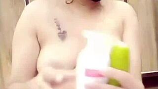 Arab Pakistani Girl Takes Vegetable Deep In Ass With Loud Moaning During Fucking