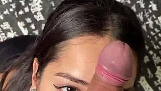 Cute Girlfriend Gives Sloppy Deepthroat To Big Cock