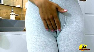 After the gym, this milf lets me lick and smell her sweaty armpits.