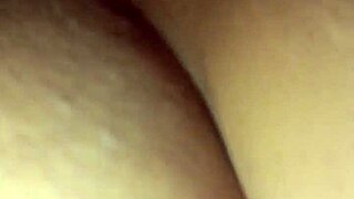 mi maestra colombiana chupa mi verga hasta obtener un dulce orgasmo