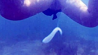 熟妇水下屄内射后感受高潮