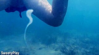 Mature housewife feels underwater creampie after pussy cum