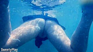 熟妇水下屄内射后感受高潮