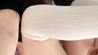 Teen 18+ Using Dildo Of-Lyssanx, Watch Her Moan Loudly!