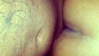 parei a moto no beco e meti leite na buceta dela ali mesmo filha da puta gostosa