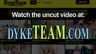 Face Riding Lesbian Milf Can't Stop Fingering And Rimjob!