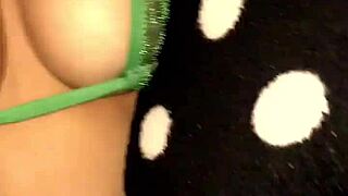 wifey likes to play with her pussy