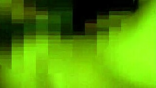 thrilling stranger fuck in club booth