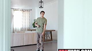 Stepsis needs help filling her pussy