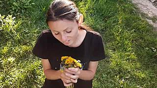 Neighbor Thanks With Cunnilingus