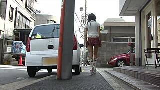 Asian girl in rough threesome