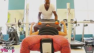 Gym flirt Sofia lures Rome to fuck 😏