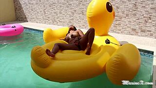 bbc dildo maxine's toy is too big for her asian body