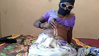 Indian Girl Vibrates Her Pussy on Bed!