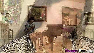 anally toying solo tranny with toys 😏