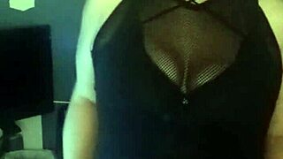 Angelg and Kuzz Play Sexily in Lingerie Before Work