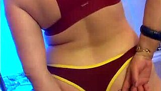 Steffi Hotwife Dances