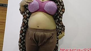 Check out this first time pregnant mature girl's pussy hole