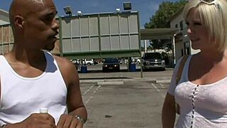 A big hard black cock for the wet pussy of naomi cruise 😍