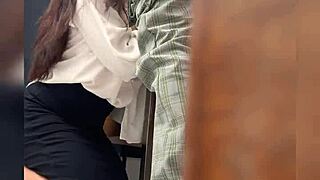 Maestra Mexicana Madura en Sexo Publico con Alumno!