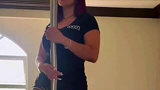 zamira culona y la potra aleja en un salvaje mes de abril con tr�os y mucha leche en la boca