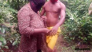 i'm ebony girl getting fucked doggy style with monster cock