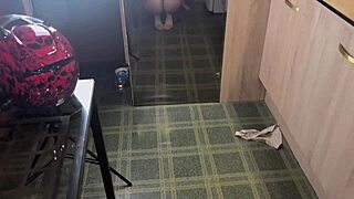 Her leather jacket turns him on for blowjob doggystyle missionary