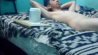 Masaje De Medi Placer Para Un Chico Flaquito