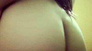 I Masturbate Alone, Craving A Huge Cock!