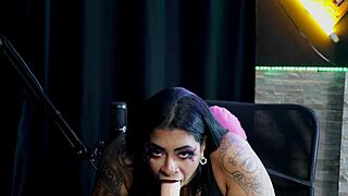 Morena Shows Blowjob on Toy!