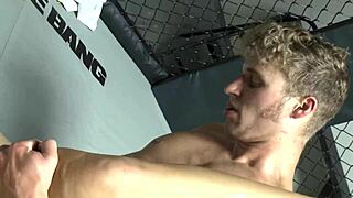 I love fucking this blonde cougar milf and licking her pussy before giving her a facial.