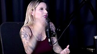 Foi convidada a se retirar de vários estabelecimentos, teve um relacionamento aberto e quando tentou fazer com uma novinha - Just Joana watch on Sheer Red