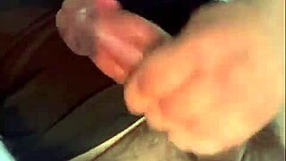 handsome muscular man encourages you to cum 💪