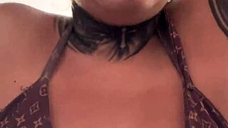 Academia Treinando E Toda Molhadinha Pelas Pernas Escorreu Muito