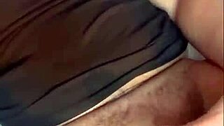 handsome muscular man encourages you to cum 💪