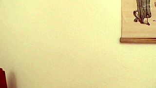 小遣い欲しさに義●を誘惑する、超淫乱巨乳義●のはなちゃん。