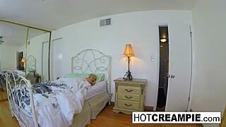 Elsa Jean Wakes Up For Hardcore Creampie