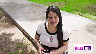 milf tetona gets comfy with my cock