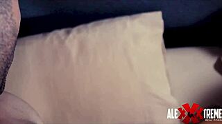 On a hot call, I end up fucking the girl in cowgirl with big tits and squirting 😈