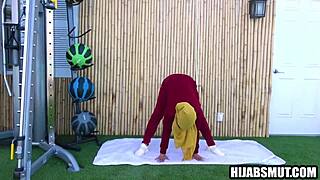 Flexible arab housewife cheats with trainer in hardcore sex