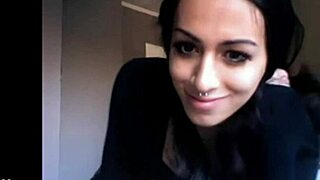 Unreal Perfect Tranny on Webcam