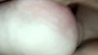 Branquinha safada enjoys anal in hotel