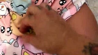 i cover my boyfriend's eyes and invite the stepmother sex toy over.